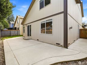 8913 1st Place SE, Lake Stevens WA 98258