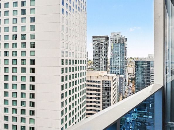 737 Olive Way 2301, Seattle WA 98101