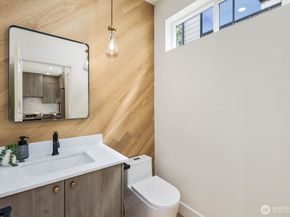 931 N 87th Street, Seattle WA 98103
