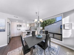 11230 NE 68th Street C, Kirkland WA 98033