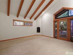 17040 Agate Street NE, Bainbridge Island WA 98110