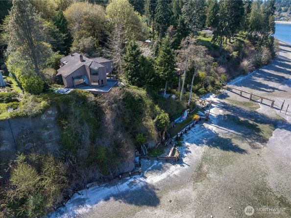 17040 Agate Street NE, Bainbridge Island WA 98110
