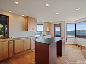 17040 Agate Street NE, Bainbridge Island WA 98110