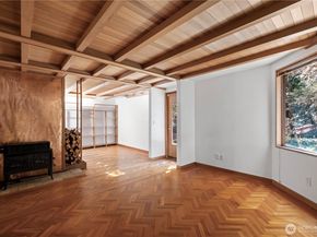 17040 Agate Street NE, Bainbridge Island WA 98110