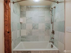 17040 Agate Street NE, Bainbridge Island WA 98110