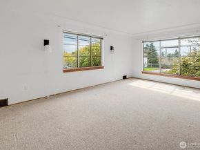 3002 NW 70th Street, Seattle WA 98117