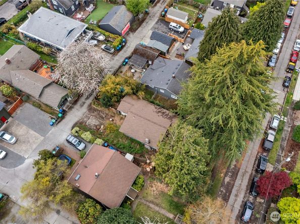 4319 SW Mills Street, Seattle WA 98136