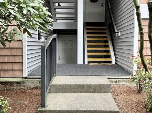 1003 156th Avenue NE A102, Bellevue WA 98007