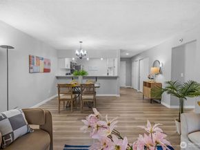 13680 NE 69th Street 635, Redmond WA 98052