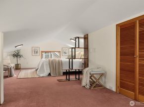 6044 25th Avenue NE, Seattle WA 98115