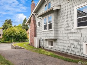 6044 25th Avenue NE, Seattle WA 98115