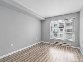 12334 31st Avenue NE 409, Seattle WA 98125
