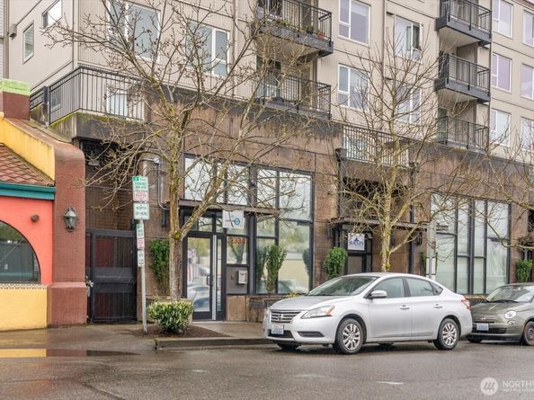 12334 31st Avenue NE 409, Seattle WA 98125