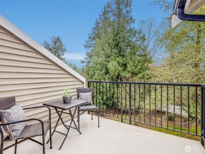 10619 SE 261st Place E304, Kent WA 98030