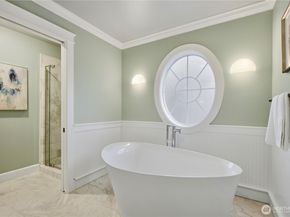 2557 NE Park Drive, Issaquah WA 98029