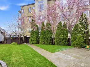 2557 NE Park Drive, Issaquah WA 98029