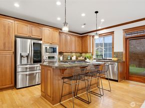 2557 NE Park Drive, Issaquah WA 98029