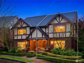 2557 NE Park Drive, Issaquah WA 98029