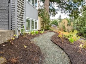 6205 NE 196th Street, Kenmore WA 98028