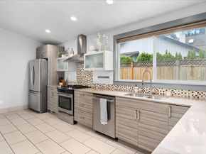 6205 NE 196th Street, Kenmore WA 98028