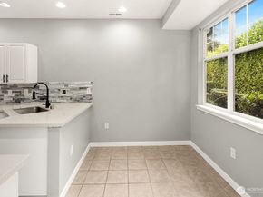 9610 179th Place NE 4, Redmond WA 98052