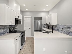 9610 179th Place NE 4, Redmond WA 98052