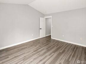 9610 179th Place NE 4, Redmond WA 98052