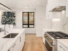 286 118th Avenue SE, Bellevue WA 98005