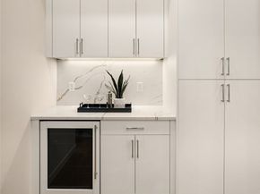 286 118th Avenue SE, Bellevue WA 98005
