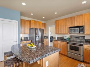 11560 NE Skyward Loop, Kingston WA 98346