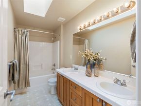 11560 NE Skyward Loop, Kingston WA 98346