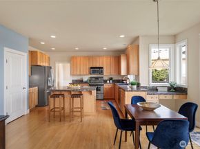 11560 NE Skyward Loop, Kingston WA 98346