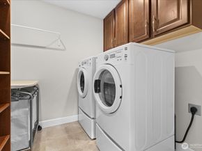 20048 94th Drive NE, Bothell WA 98011