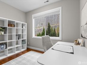 20048 94th Drive NE, Bothell WA 98011