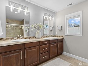 20048 94th Drive NE, Bothell WA 98011