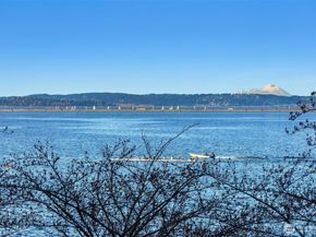 3903 48th Avenue S, Seattle WA 98118