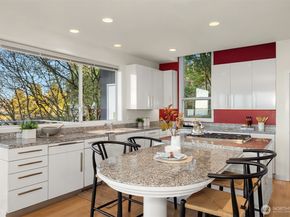 3903 48th Avenue S, Seattle WA 98118