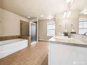 33921 12th Place SW, Federal Way WA 98023