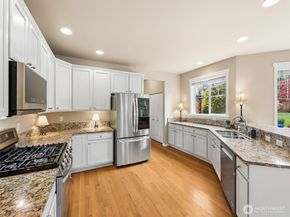 33921 12th Place SW, Federal Way WA 98023