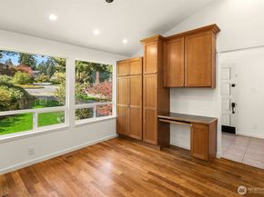 14236 95th Avenue NE, Kirkland WA 98034