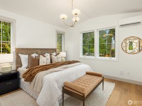 13131 NE 87th Lane, Kirkland WA 98033