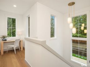 13131 NE 87th Lane, Kirkland WA 98033