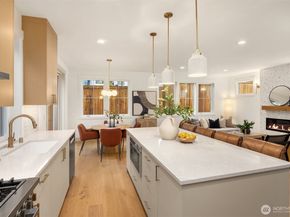 13131 NE 87th Lane, Kirkland WA 98033
