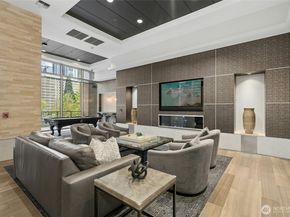 10650 NE 9th Place 2025, Bellevue WA 98004