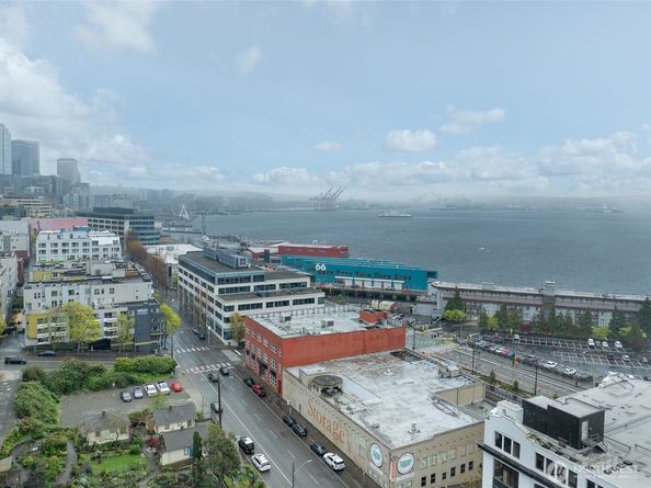 2607 Western Avenue 552, Seattle WA 98121