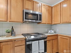 2607 Western Avenue 552, Seattle WA 98121