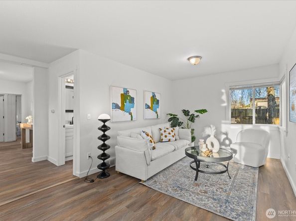 5920 S 118th St, Seattle WA 98178