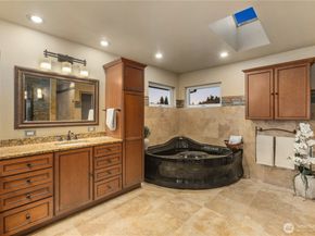 814 N 32nd Street, Renton WA 98056
