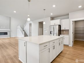 560 SE 11th Place 12, North Bend WA 98045