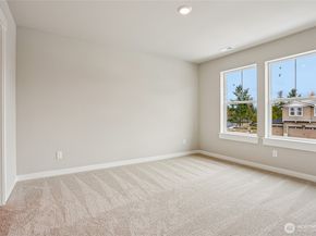 560 SE 11th Place 12, North Bend WA 98045